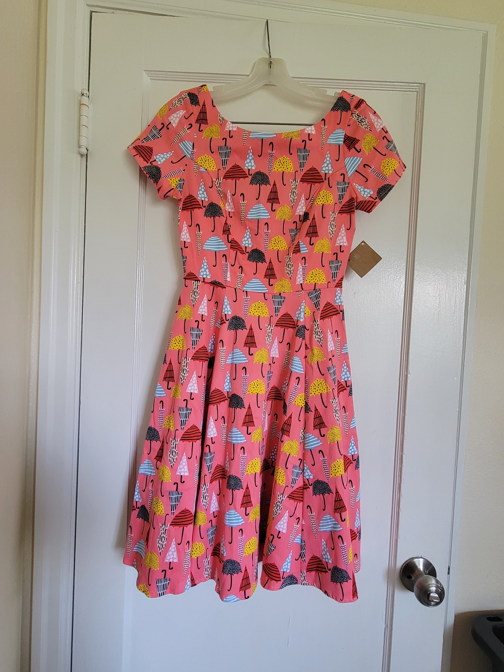 NWT Eva Rose Size Small Peachy Umbrella Retro Style Dress
